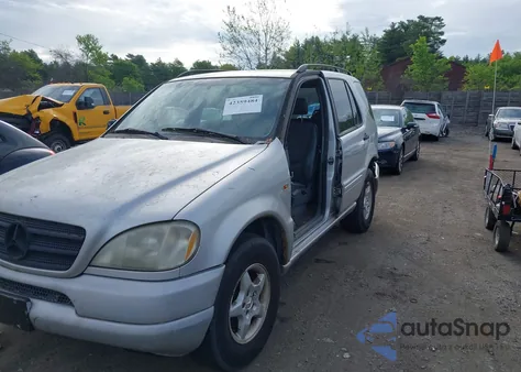 1999 Mercedes-Benz Ml 320 z USA, uszkodzony, nr VIN 4JGAB54E7XA066742